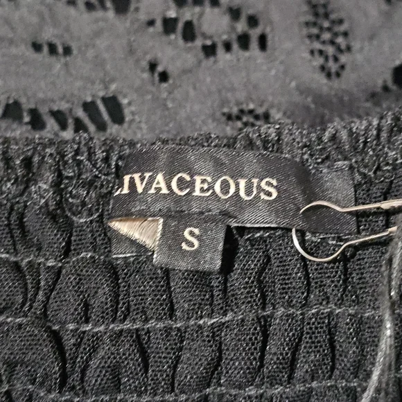 Olivaceous Cropped Lace Tank Top In Black Size S NWT - Picture 3 of 6